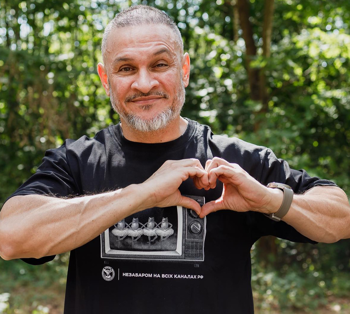 Не просто паска: Хіменес-Браво поділився покроковим рецептом крафіна до Великодня. Відео