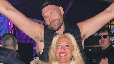 Бувай, бокс: Тайсон Ф'юрі після заяви про завершення кар'єри засвітився в Діснейленді з дружиною і 7 дітьми