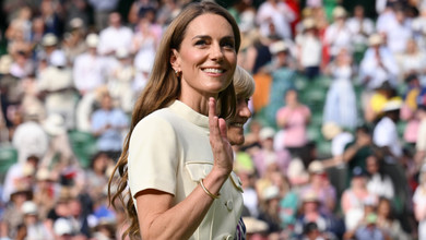 Повторила лук 2023: Міддлтон у масляному плісе та аксесуарах на $12 тисяч нагородила переможницю на Вімблдоні