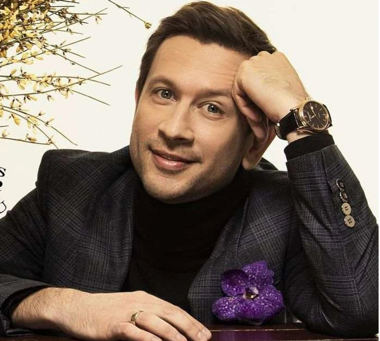 Сильно кохаю: Ступка пригорнув свою дівчину для ФОТО