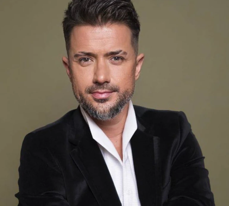 Екс Лорак показався в Туреччині з черговою подружкою-українкою