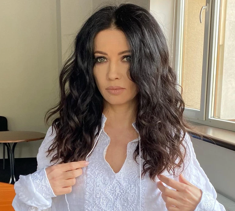 Його зовнішність - окрема тема: Lama розказала про молодшого на 18 років чоловіка та про їхні спільні хобі