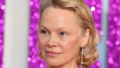 Більше не білявка: Памела Андерсон здивувала новим кольором волосся. Фото