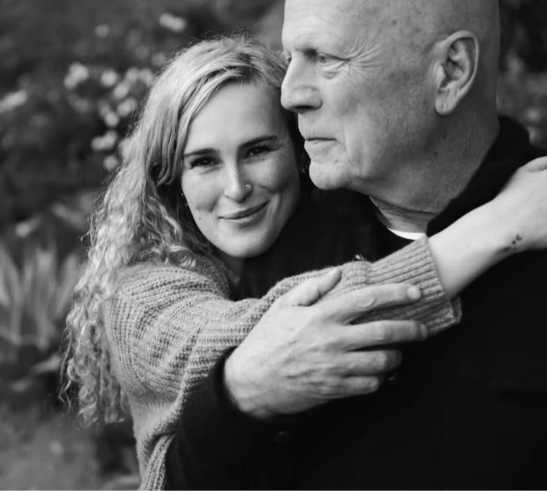 Донька хворого на деменцію Вілліса розказала про його самопочуття і зізналася, що він тепер не завжди її впізнає