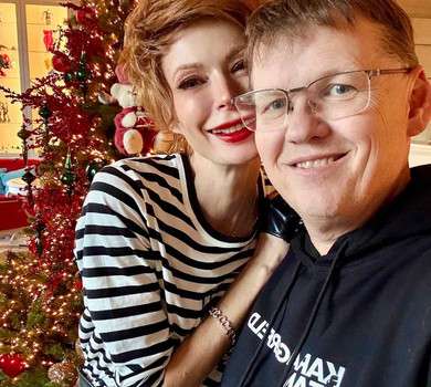 Лебідь похвалилася лакшері-ялинкою за 5 секунд і попозувала з Розенком у святковому Львові