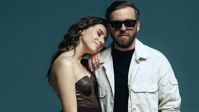 Фото №3:  Танчинець на сцені Палацу Спорту поцілував кохану заради власної традиції