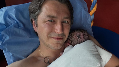 Притула з нагоди Дня Незалежності вперше показав новонародженого сина. Відео