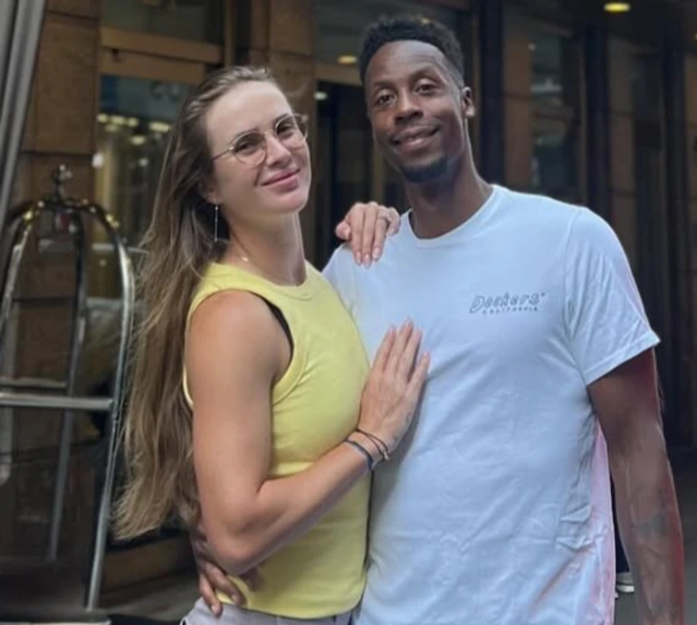 Разом ми можемо протистояти всьому світу: чоловік Світоліної замилував фото з їхньою 3-річною супергеройкою