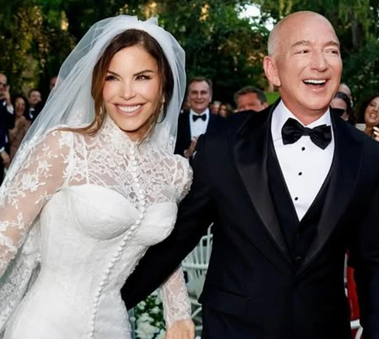 61-річний Безос у Венеції одружився вдруге. Фото молодят