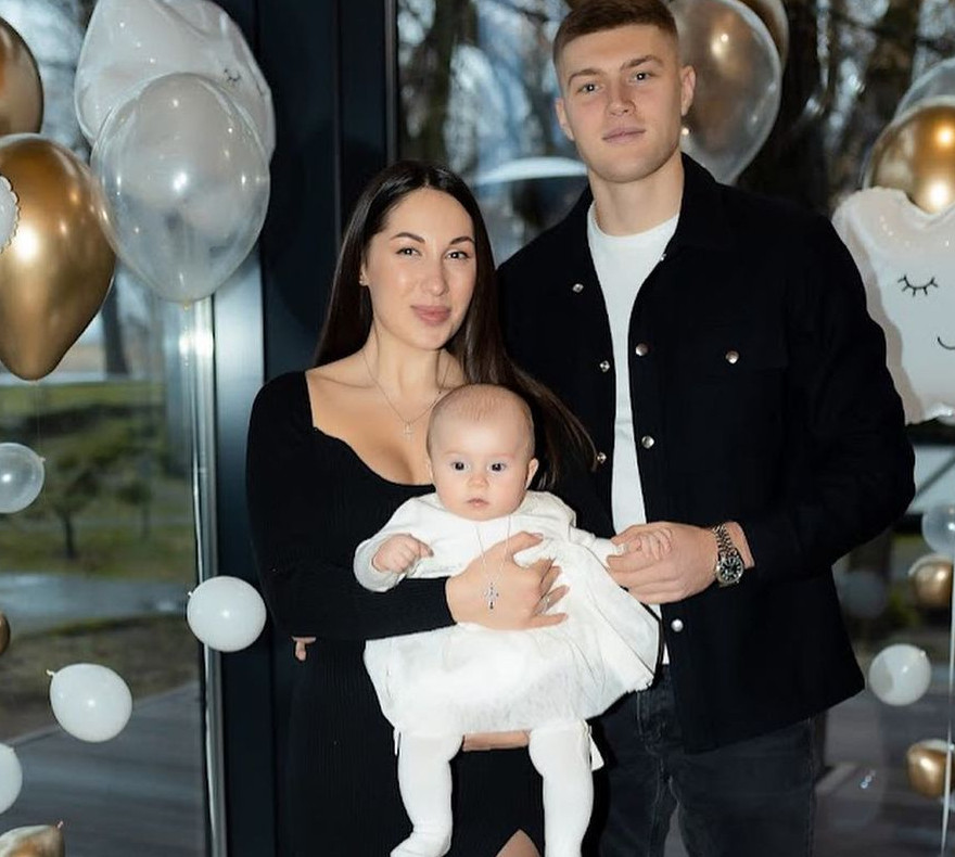 Найкоханіші вболівальниці: як виглядають жінки футболістів української збірної