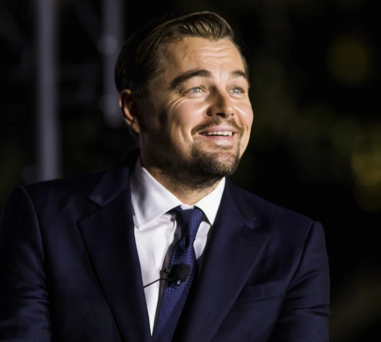 ДіКапріо в товаристві молодої пасії засвітився під час відпочинку на яхті. Фото