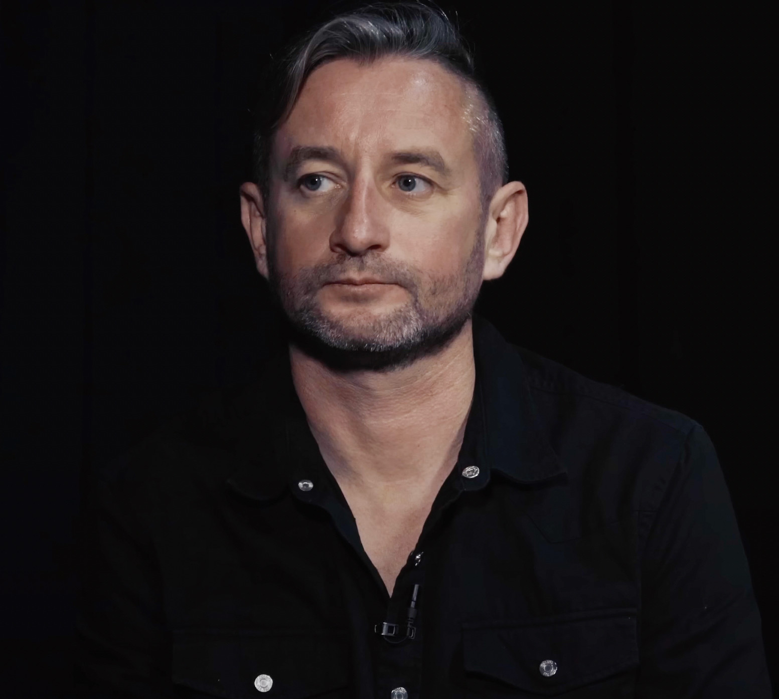 У нас трохи інша ситуація: Жадан вперше прокоментував розлучення з дружиною та нові стосунки