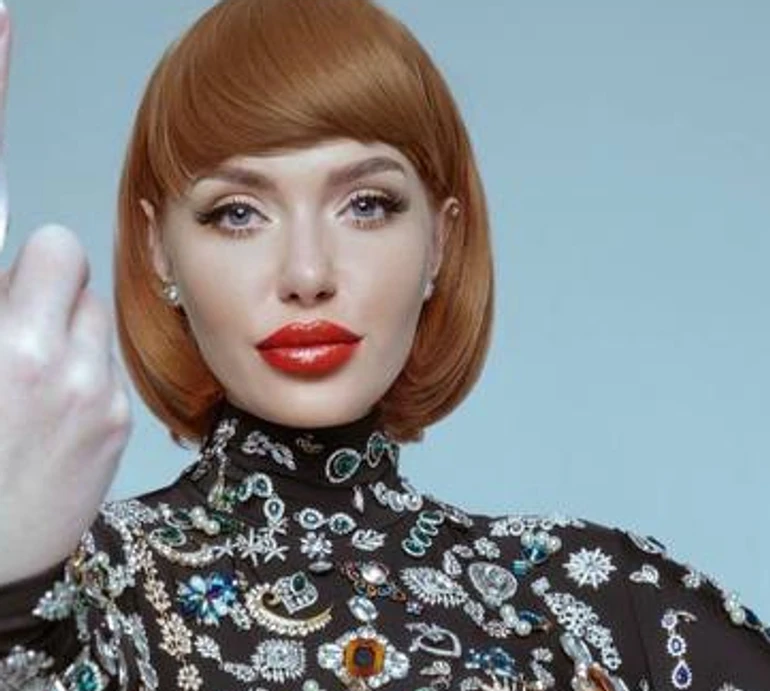 Головне, що нічого не видно: Камінська показала груди після операції