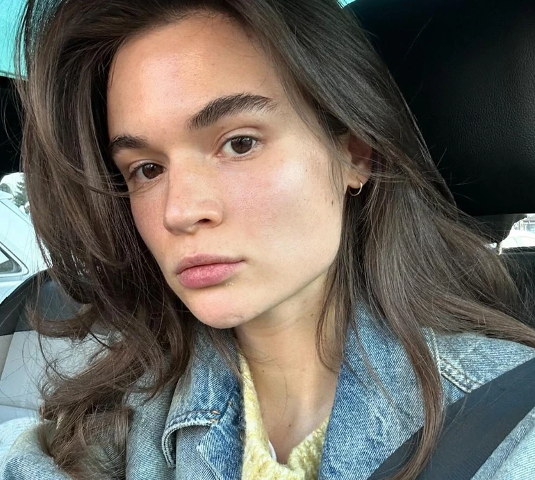 Обійми з Дантесом та полуниця: Кацуріна показала свій щоденник вихідного дня. Фото