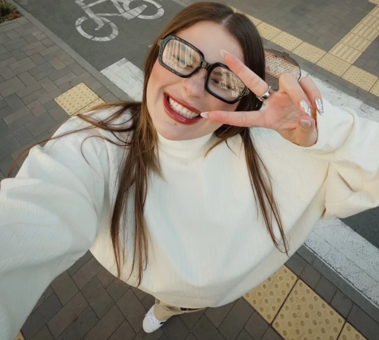 Час, коли хочеться бути справжньою: Заріцька наробила вайбових фото в осінньому Києві