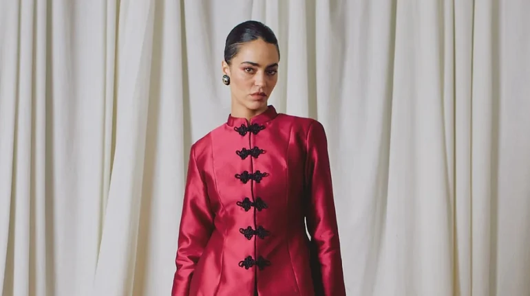 Азійські мотиви: як носити трендовий мандарин-жакет. Фото