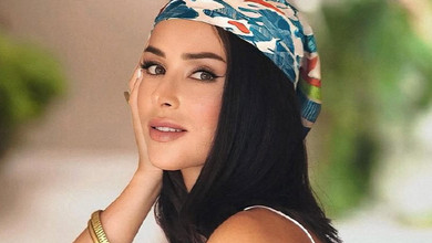 Огнєвіч у білому міні й хустці показала вайб Карибів. Фото