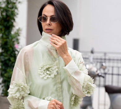 Ексдружина Кличка у пишній сукні та піджаку від українського бренду попозувала на спортивному балу у Німеччині