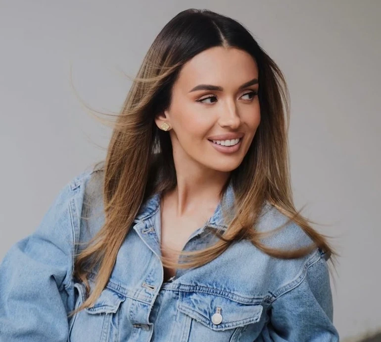 Ліза Ющенко засвітилася на арт-виставці у Москві