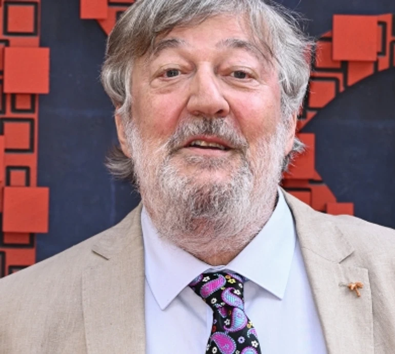 Надзвичайний гумор та непохитна рішучість: Стівен Фрай у Києві розказав, чим його вразили українці