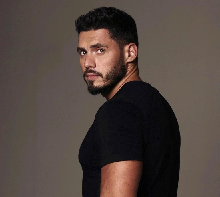 Пів року довелося збирати енергію по цеглинах: Добринін про розлучення з Квітковою і чому більше не продаватиме стосунки