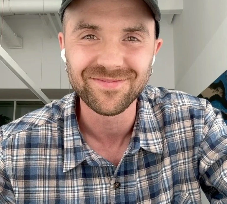 Щаслива дитина: Кацурін похвалився 9-річною донькою, яка назбирала на iPhone 16