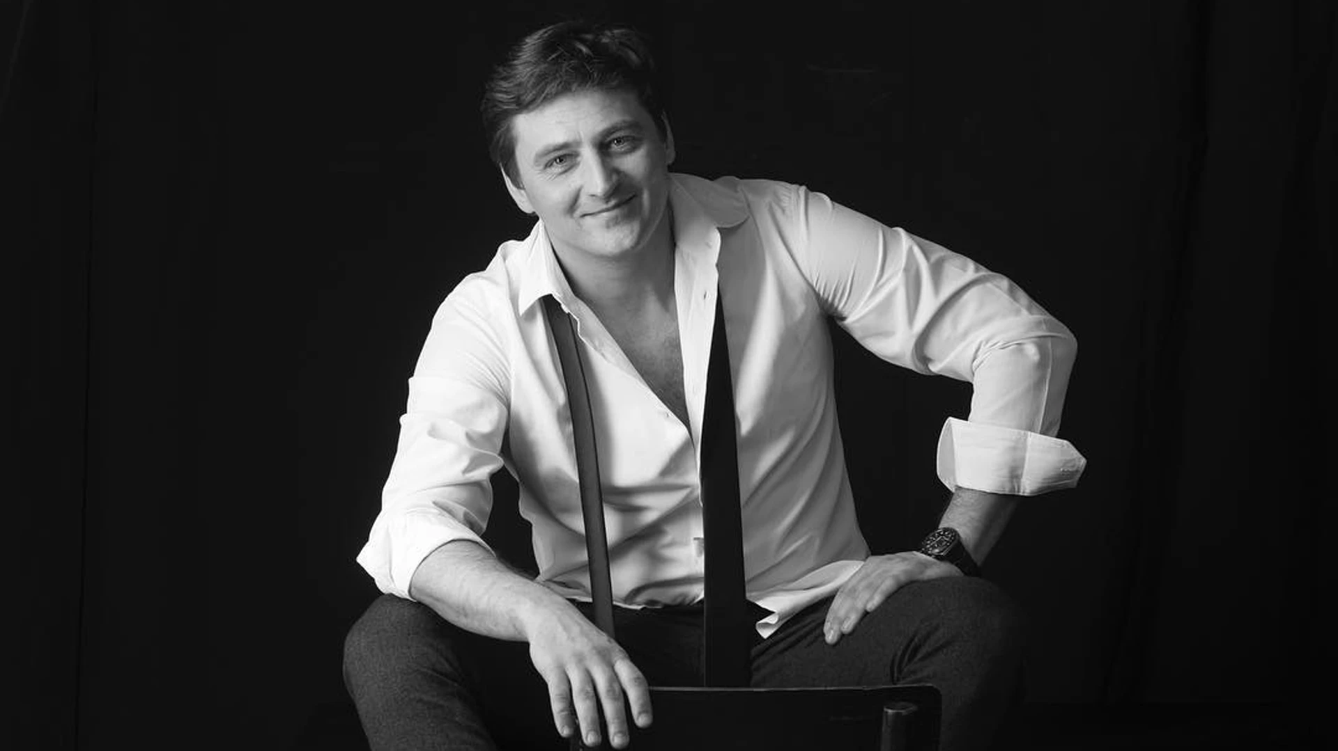 Конфлікт із батьком, застій у кар’єрі та 17 років шлюбу: цікаве про актора В'ячеслава Довженка, який одружується вдруге