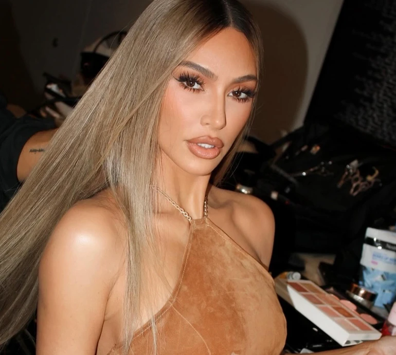 На тлі чуток про конфлікт: Кім Кардашян підловили у компанії чинної дружини Каньє Веста