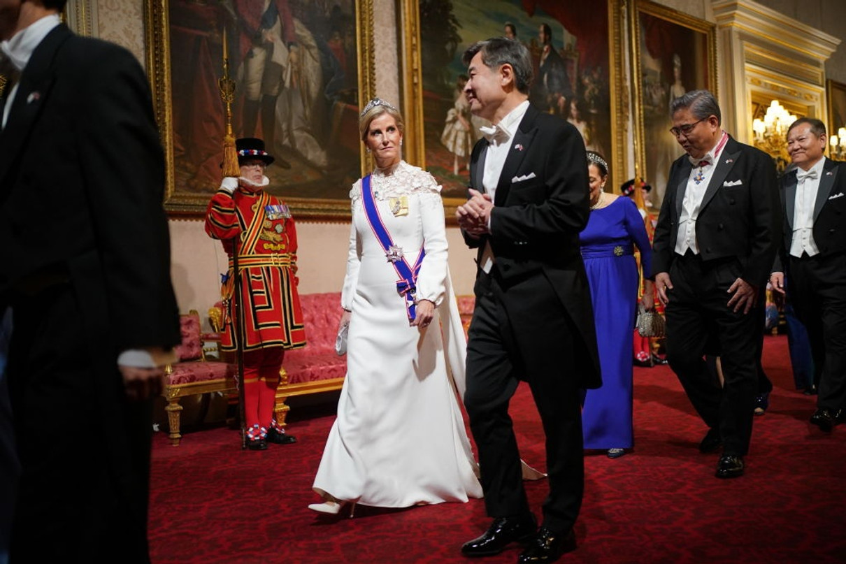 Економна дружина принца Едварда, герцогиня Единбурзьска Софі надягла сукню, в якій була на коронації Чарльза