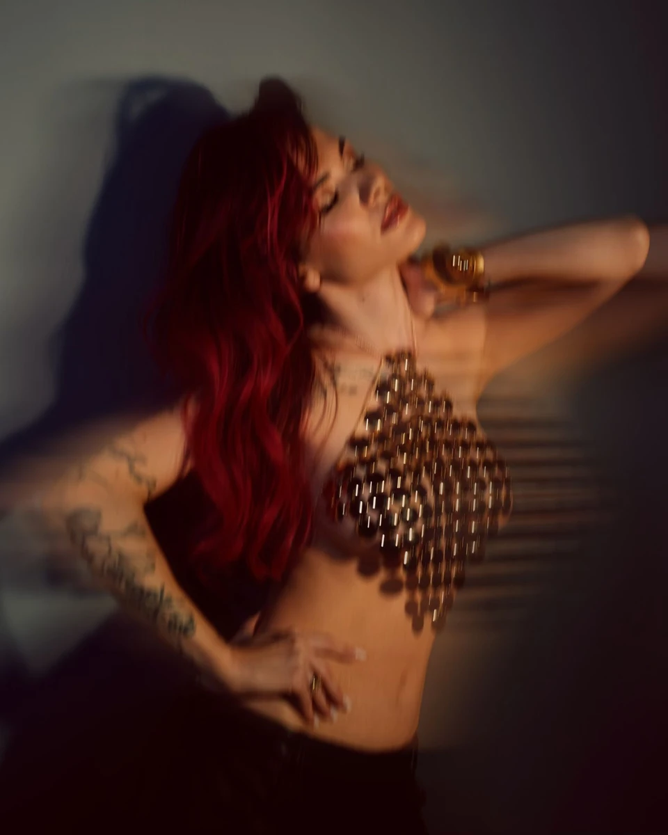 Після вагітності виконавиця була дуже занепокоєна станом свого тіла, однак, судячи з фото, нині цілком задоволена ним