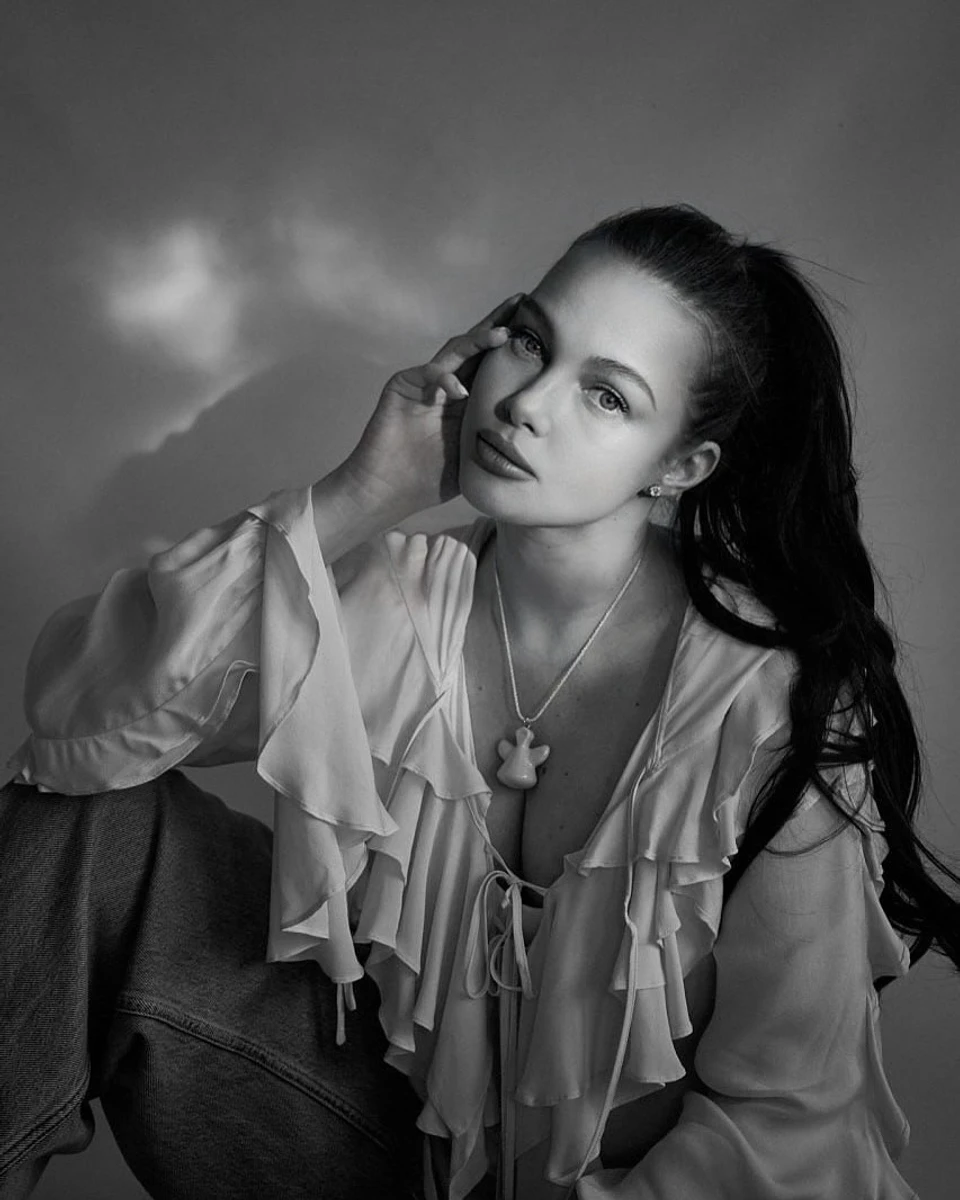 Кохана Олексія Завгороднього Юлія Сахневич святкує 35-річчя