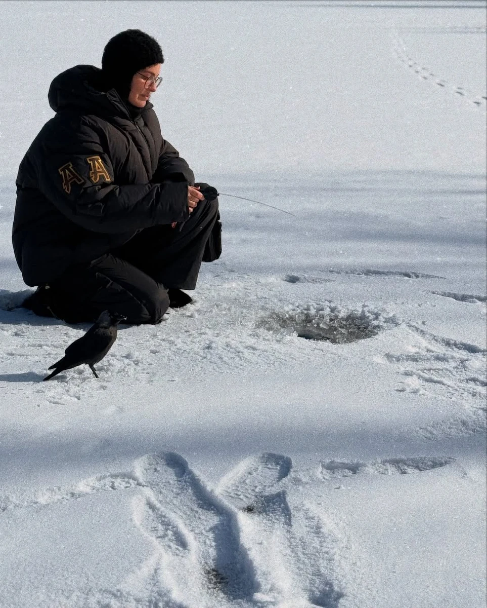 Даша Астаф'єва показалась на зимовій прогулянці