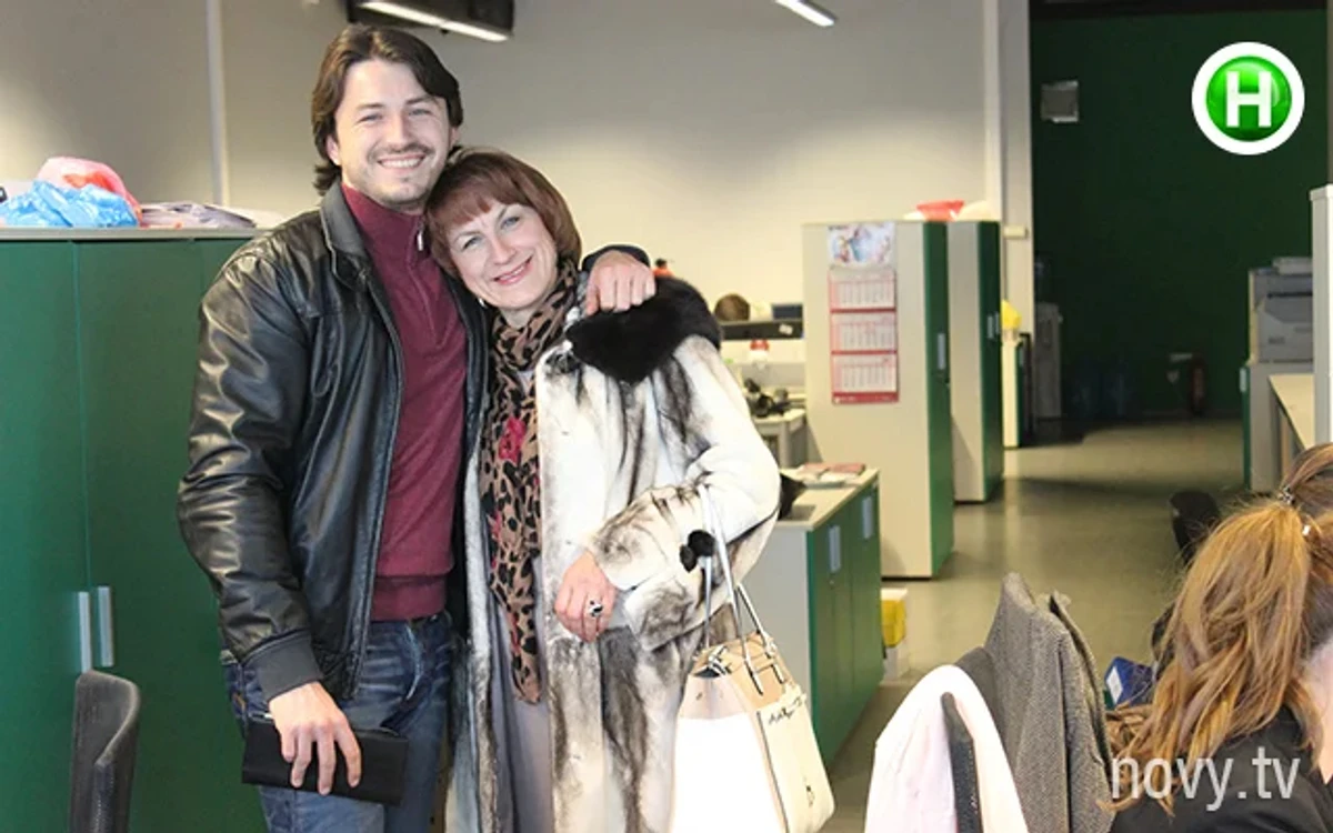 Притула з мамою