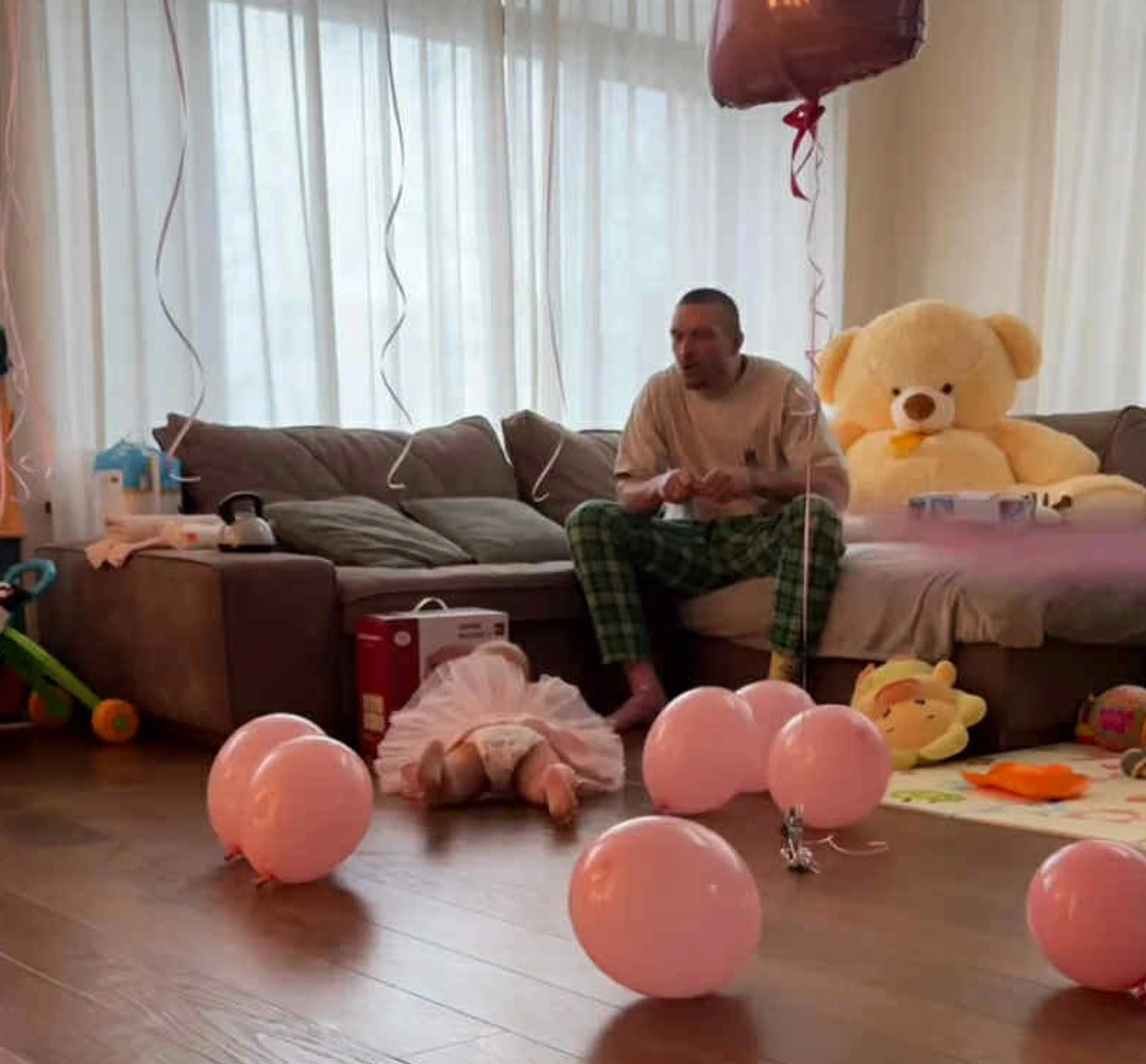 Олександр Усик з 1-річною дочкою