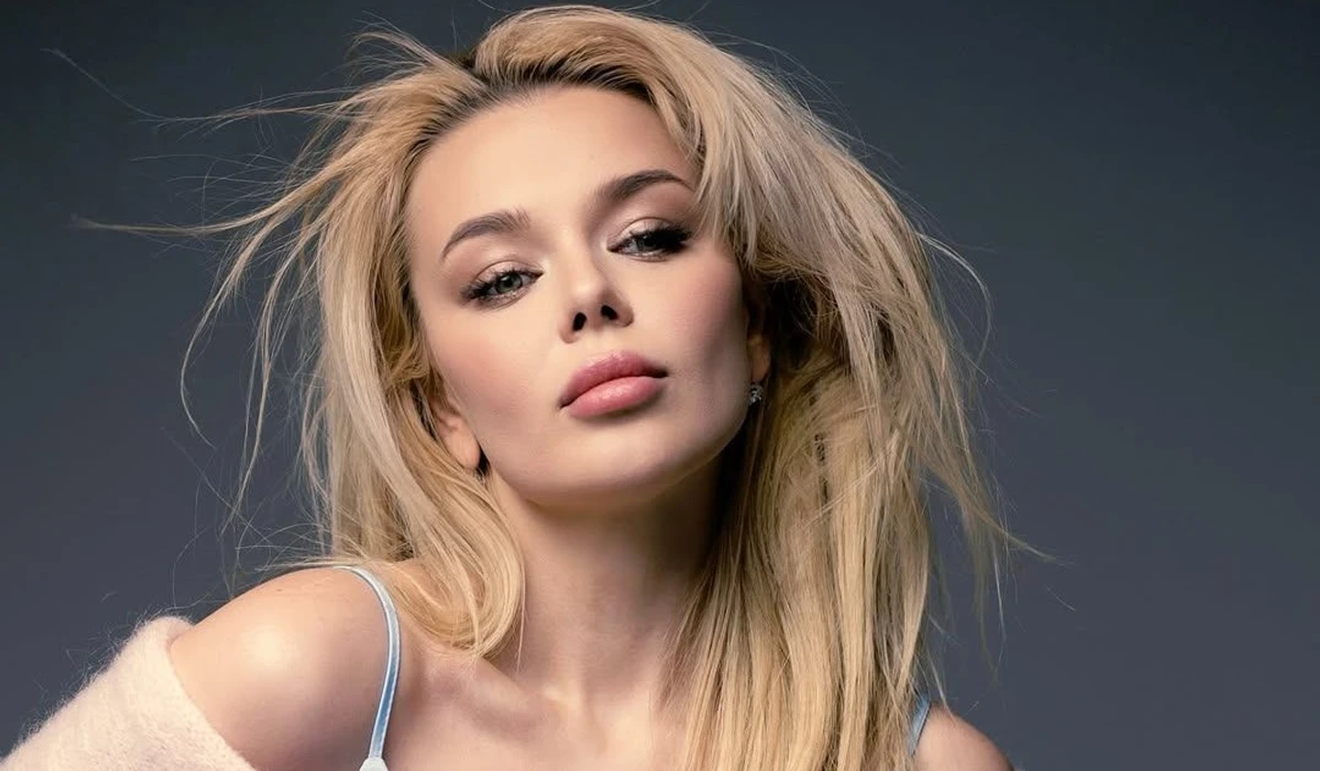 Аліна Гросу