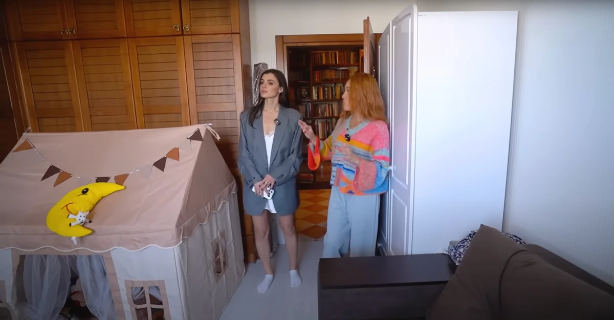 Олена Тополя розповіла, як часто до них приходить няня