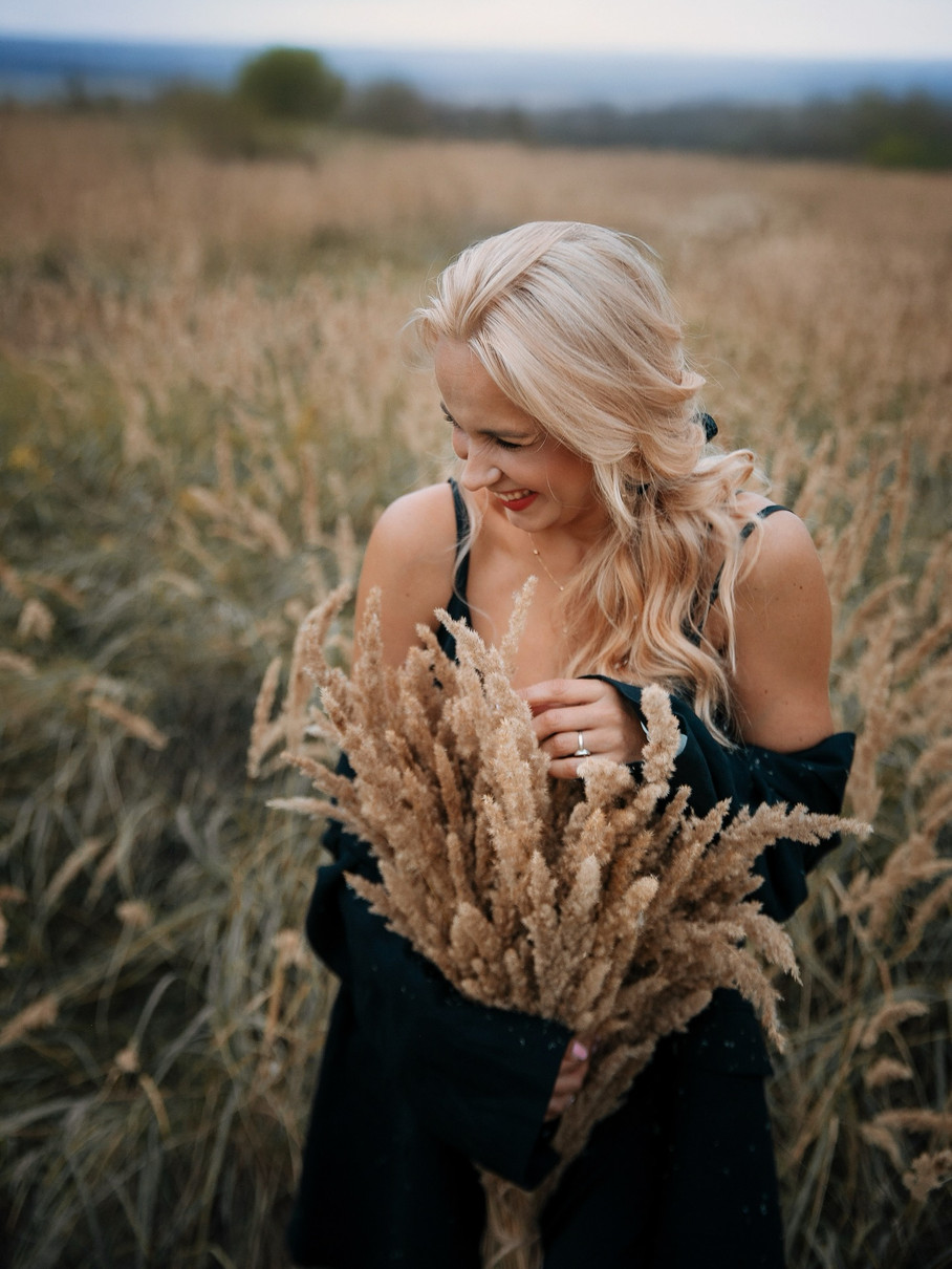 Ребрик сміється в полі