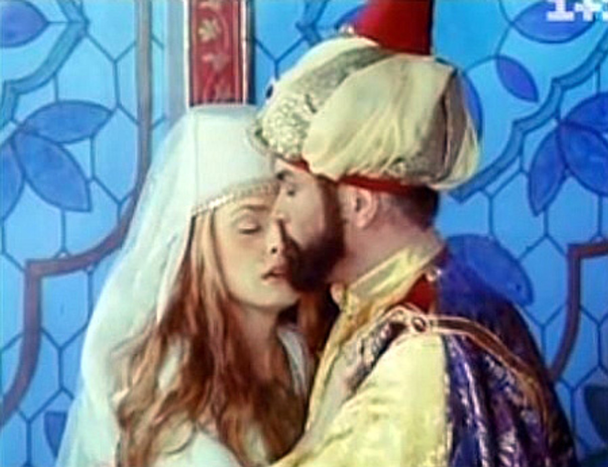 Сумська і Хостікоєв у серіалі Роксолана