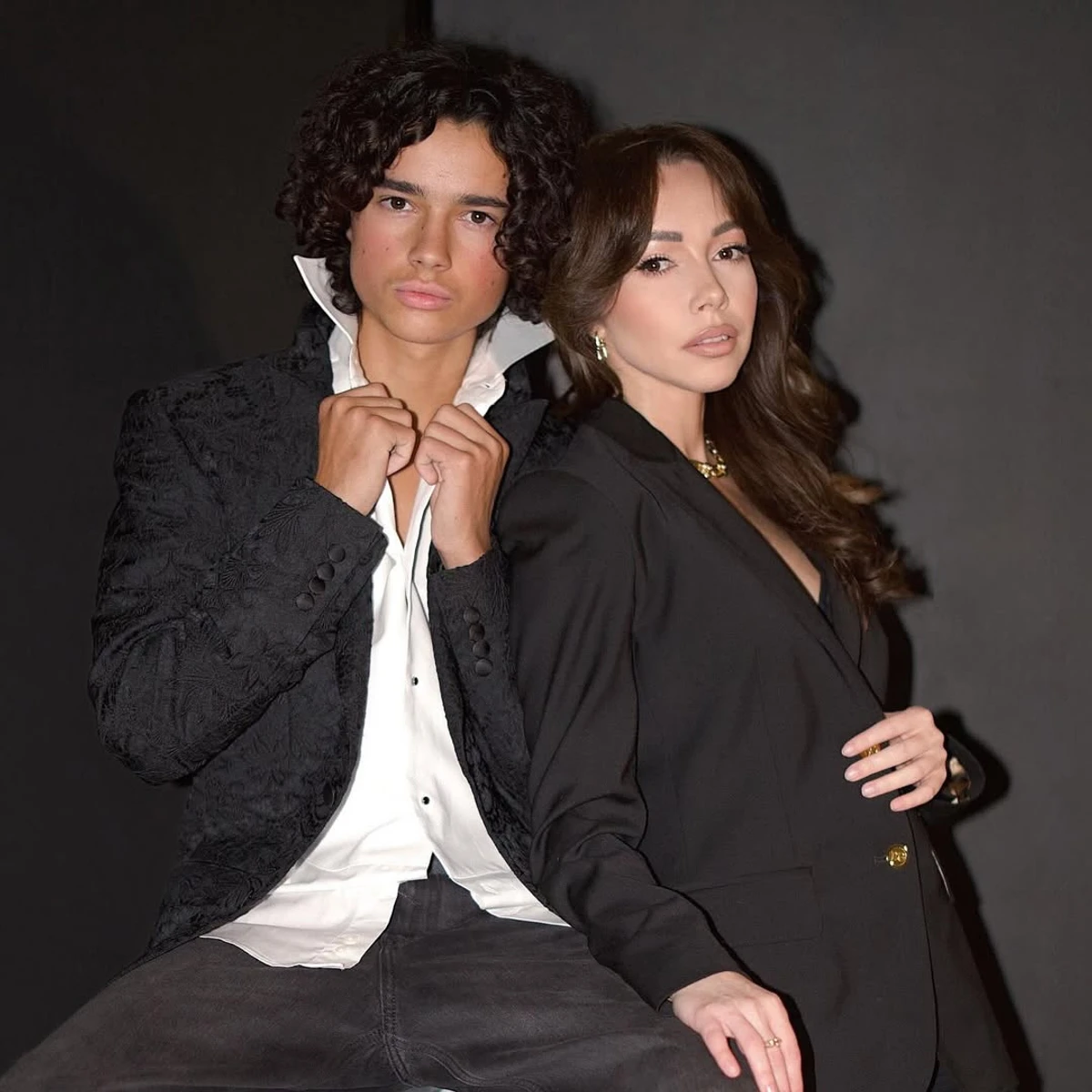 Катерина Кухар наробила стильних фото з дорослим сином