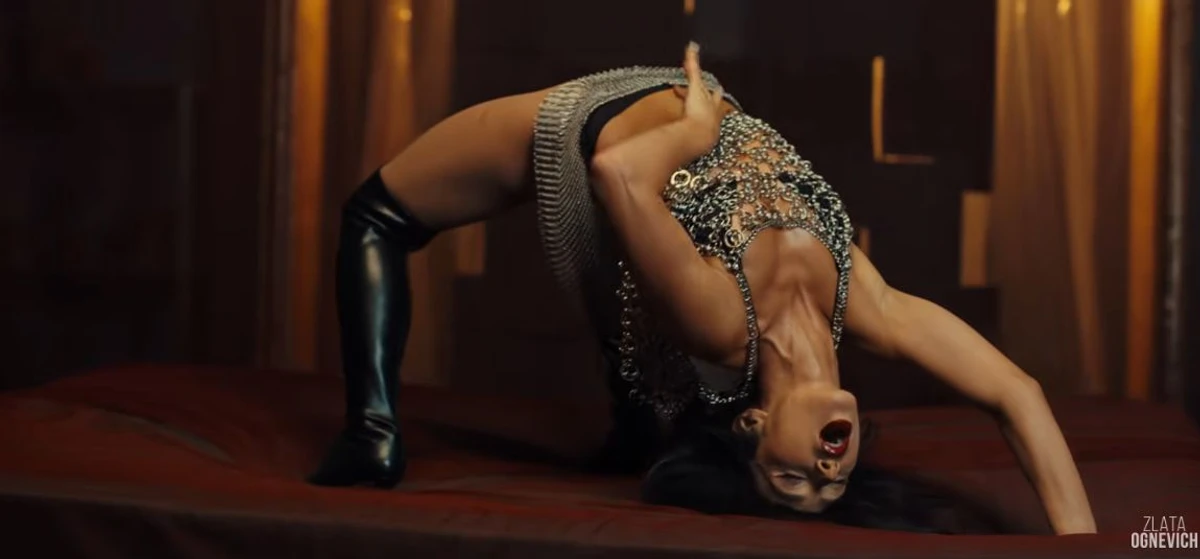 А ще дивувала гнучкістю 