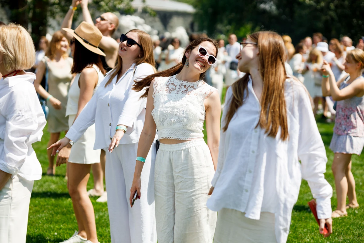 Linkos Group — 25 років довіри. В Україні. Для України. З Україною.