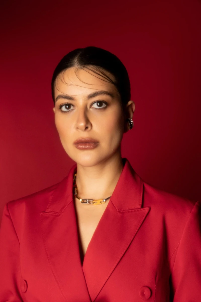 Фото Раміни