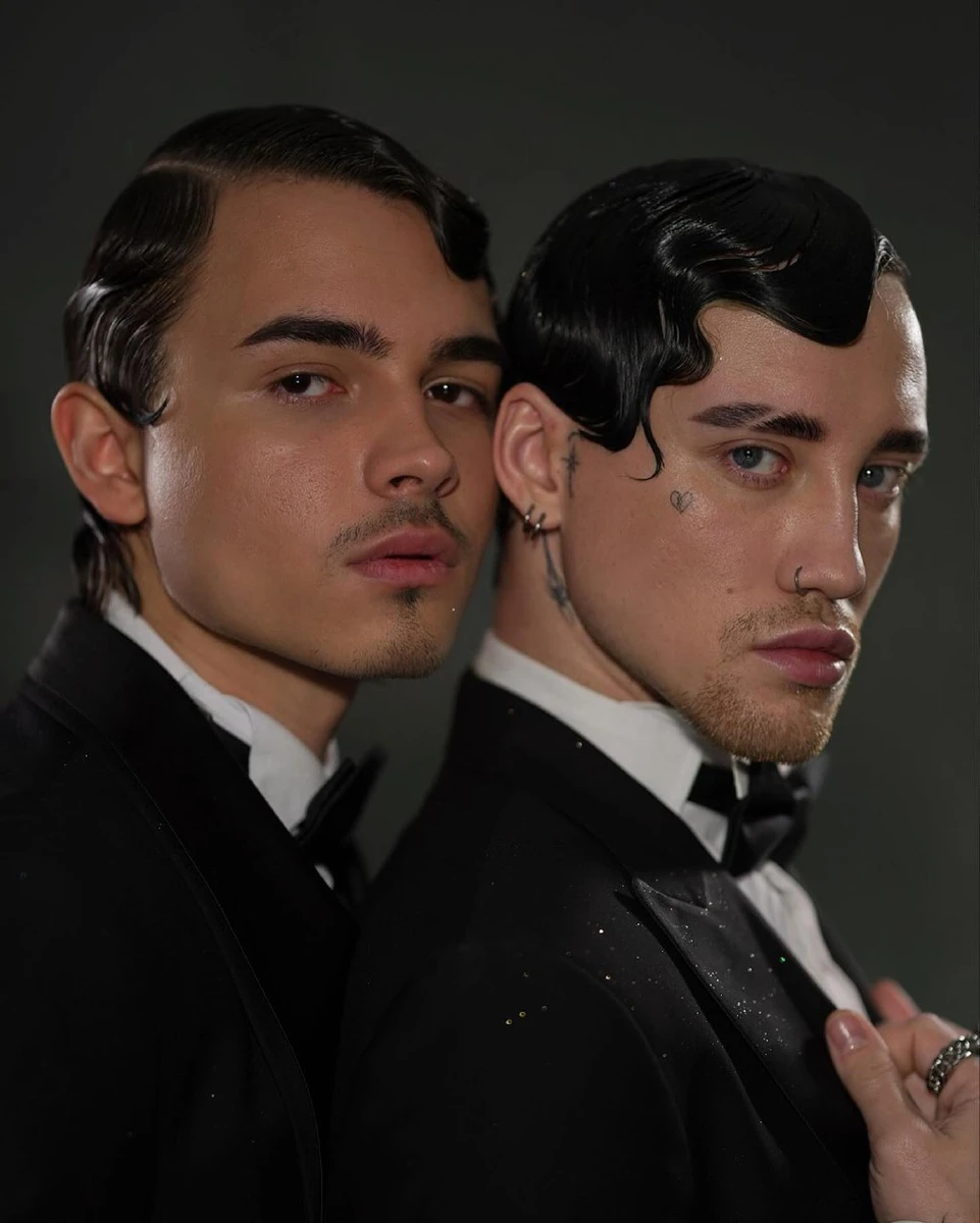 Олег романтично зробив коханому пропозицію руки та серця на вершині Говерли