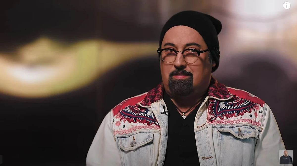 Дмитро любить жінок-відьом