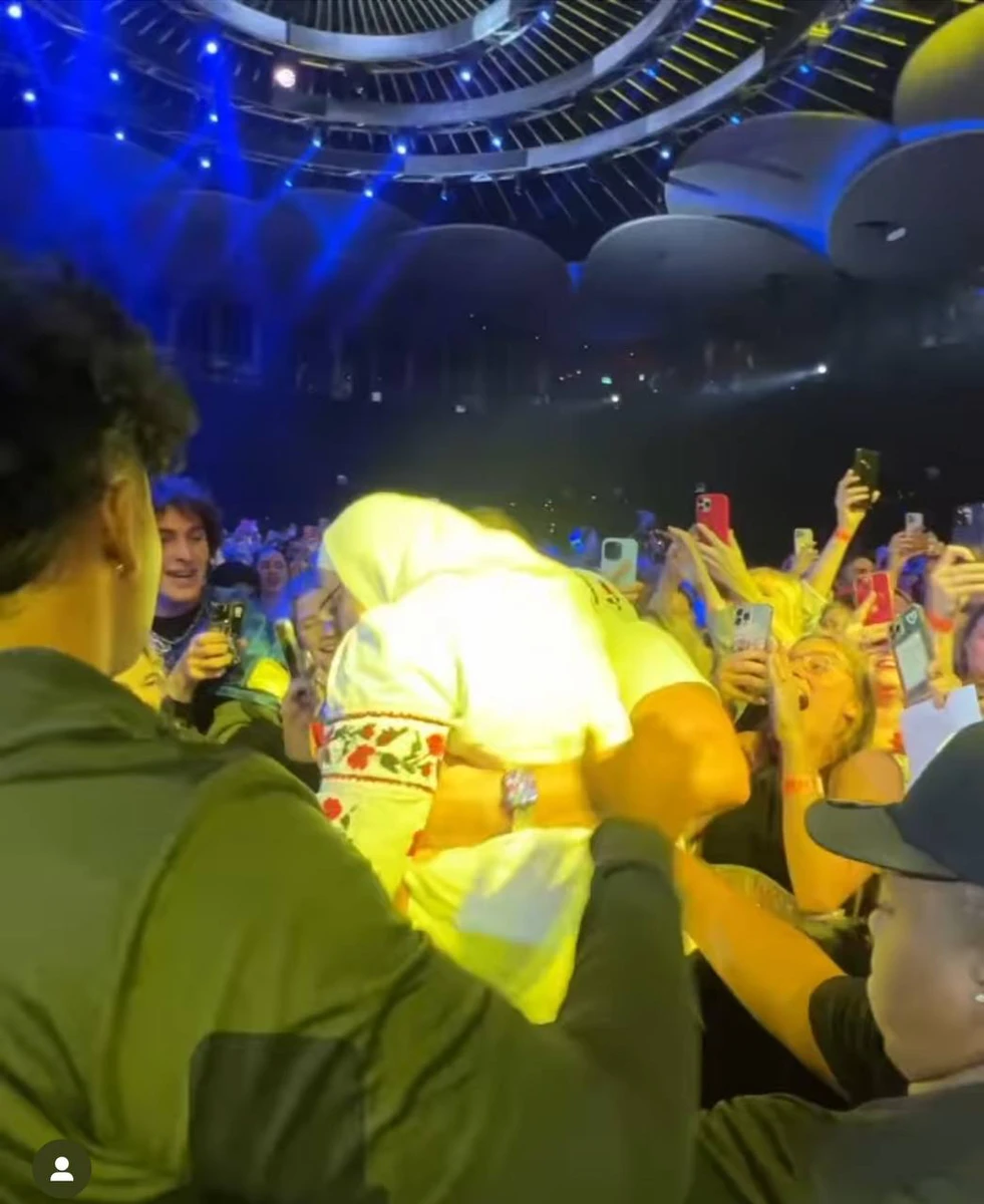 Коли хочеш бути ближче до народу