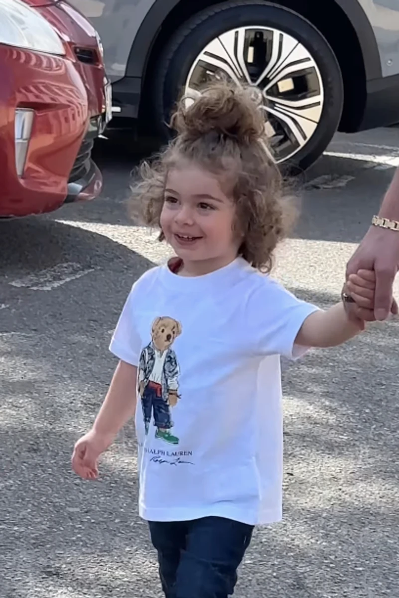 Первісток Іраклі Макацарії прогулявся з ним за руку