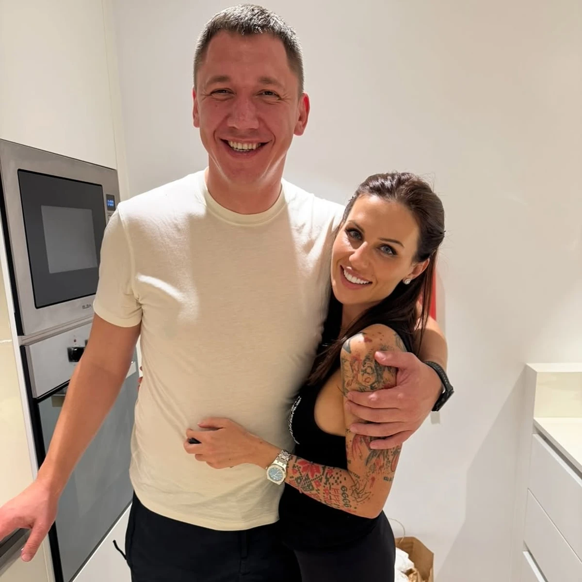 Анна Алхім в обіймах одруженого бізнесмена