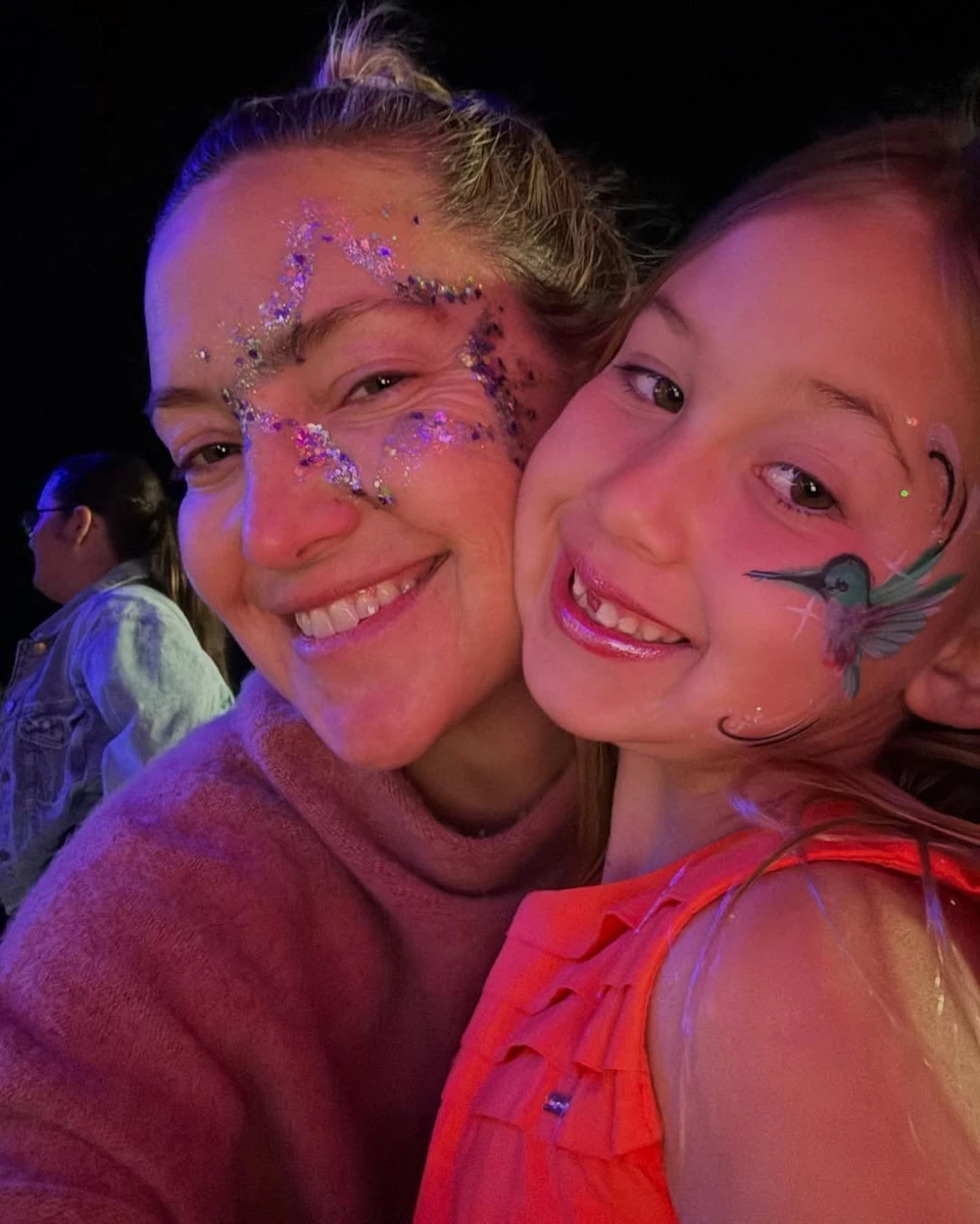 Кейт Хадсон зробила селфі з дочкою