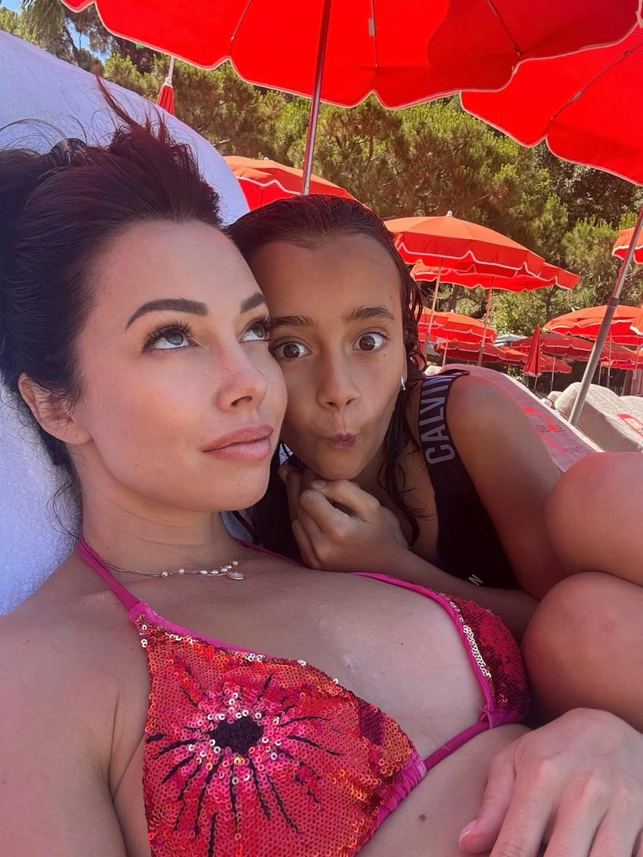 Катерина Кухар на селфі з дочкою