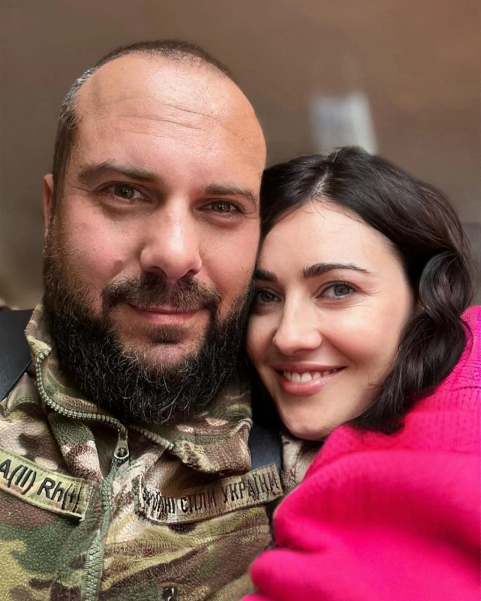 На фото 43-річна Соломія та її новий бойфренд